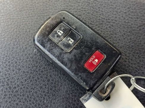 Used 2019 Toyota Tacoma TRD Sport image 29