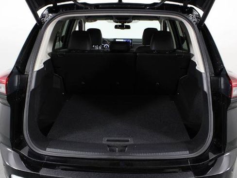 Certified 2026 Nissan Rogue SL AWD/4WD image 18