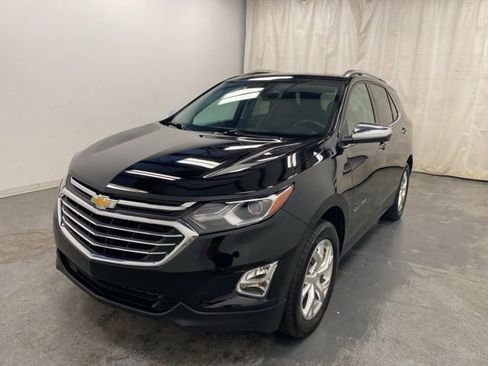 Used 2020 Chevrolet Equinox Premier w/ LPO, Floor Liner Package image 3