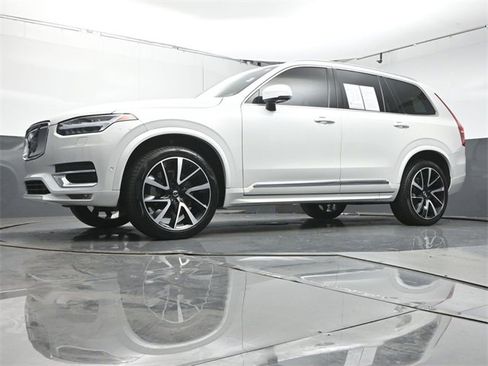 Used 2023 Volvo XC90 B6 Plus w/ Protection Package image 40