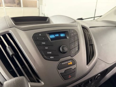 Used 2018 Ford Transit 250 130 Low Roof w/ Exterior Upgrade Package RWD image 17