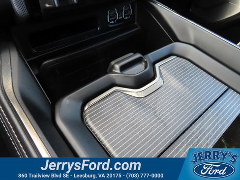 Used 2020 RAM 1500 Limited w/ Black Appearance Package AWD/4WD image 33