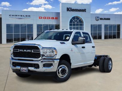 New 2024 RAM 3500 Tradesman w/ Chrome Appearance Group
