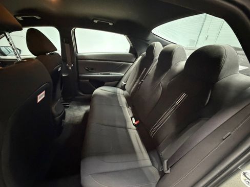 Used 2025 Hyundai Elantra Sport image 20