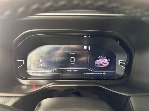 Used 2022 GMC Yukon XL Denali w/ Advanced Technology Package image 17