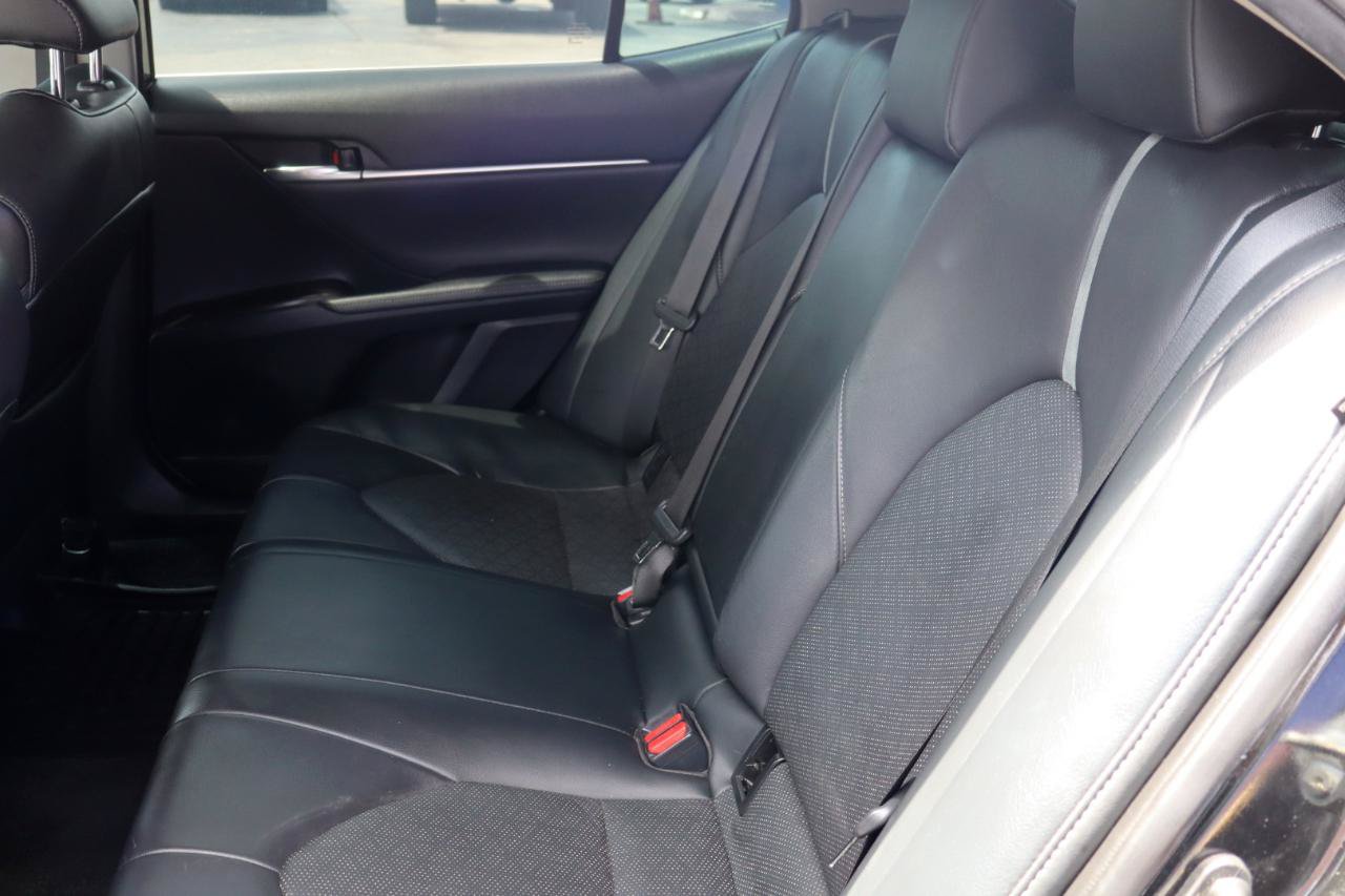 Used 2021 Toyota Camry XSE FWD image 17