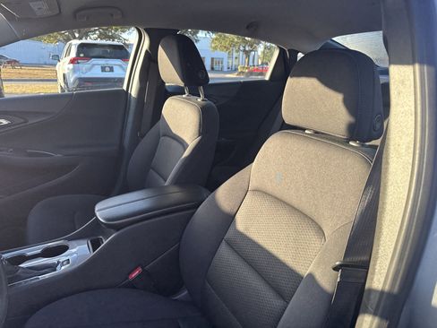 Used 2024 Chevrolet Malibu LT image 14