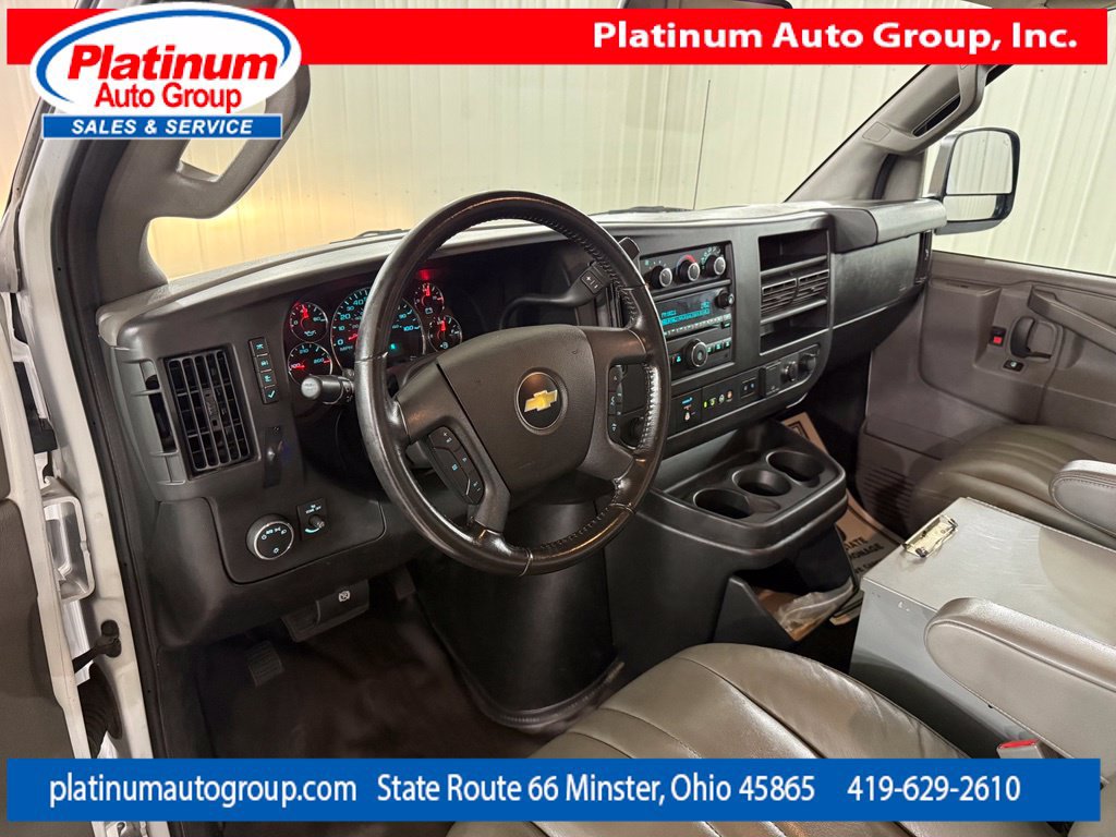 Used 2020 Chevrolet Express 3500 Extended w/ Driver Convenience Package RWD image 13