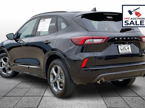 Used 2023 Ford Escape ST-Line image 12