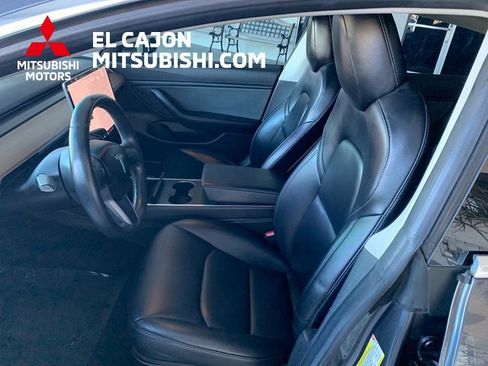 Used 2018 Tesla Model 3 Long Range image 12