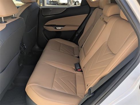 Used 2025 Lexus NX 300h AWD w/ Luxury Package image 15