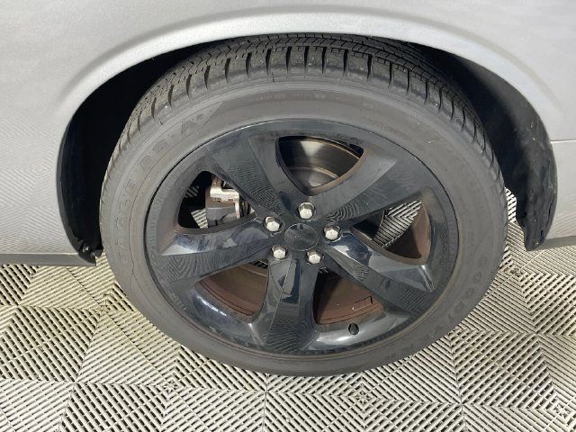 Used 2014 Dodge Challenger R/T Plus RWD image 13