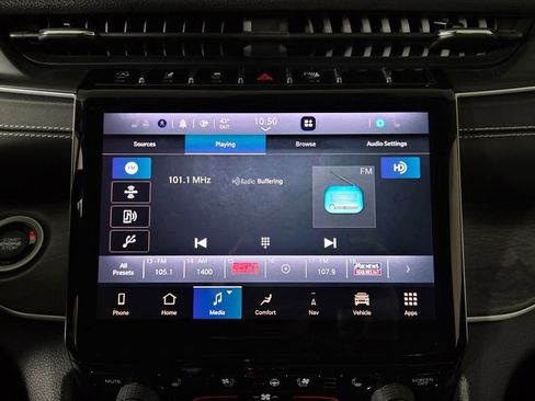 Used 2023 Jeep Grand Cherokee L Limited w/ Luxury Tech Group II AWD/4WD image 23