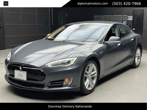 Used 2014 Tesla Model S 85 image 1