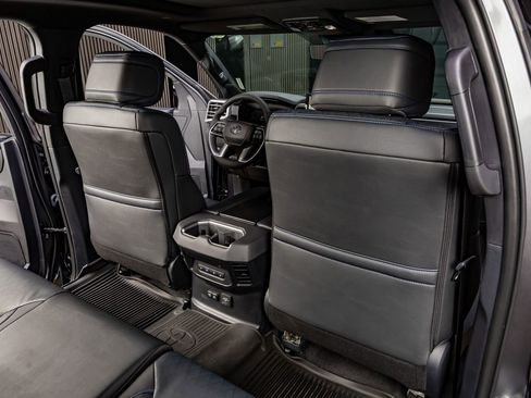 Used 2025 Toyota Tundra Platinum image 32