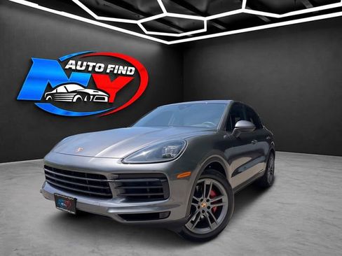 Used 2021 Porsche Cayenne AWD/4WD image 1
