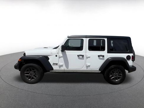 Used 2025 Jeep Wrangler Unlimited Sport AWD/4WD image 9