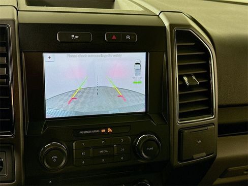 Used 2018 Ford F150 XLT w/ Equipment Group 302A Luxury image 8