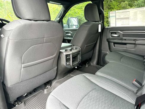 New 2026 RAM 2500 Lone Star AWD/4WD image 24