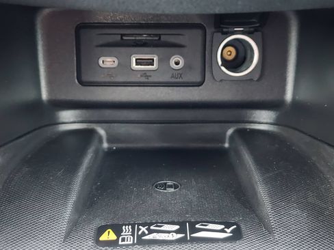 Certified 2019 Chevrolet Equinox Premier FWD image 29