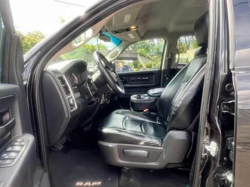 Used 2017 RAM 1500 Express AWD/4WD image 26