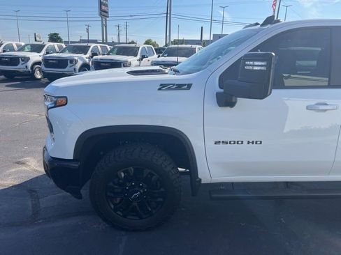 Certified 2025 Chevrolet Silverado 2500 LT w/ Trail Boss Package AWD/4WD image 15