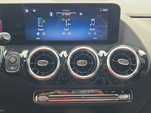 Certified 2026 Mercedes-Benz GLA 250 4MATIC image 23