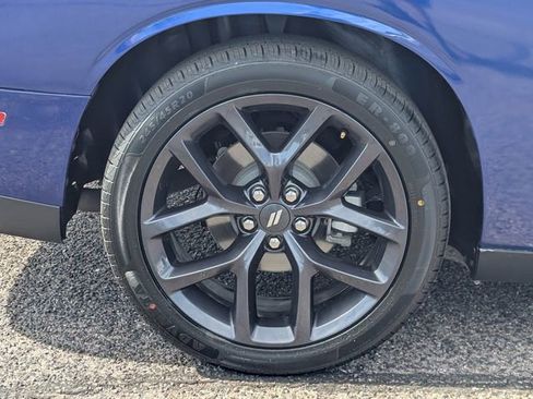 Used 2022 Dodge Challenger SXT w/ Blacktop Package image 9
