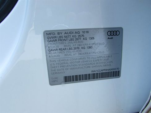 Used 2017 Audi SQ5 Premium Plus image 31