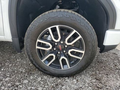 New 2026 GMC Sierra 1500 AT4 w/ Technology Package AWD/4WD image 6