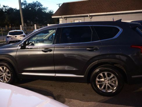 Used 2020 Hyundai Santa Fe SEL FWD image 7