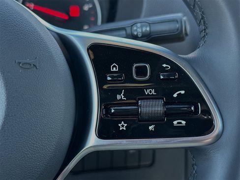 Used 2024 Mercedes-Benz Sprinter 2500 image 28