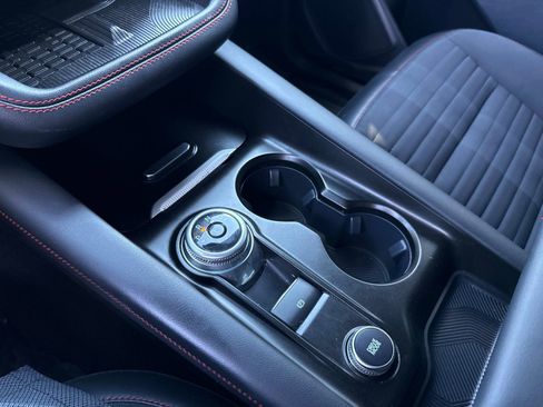 Used 2025 Ford Explorer ST-Line w/ Premium Package image 31