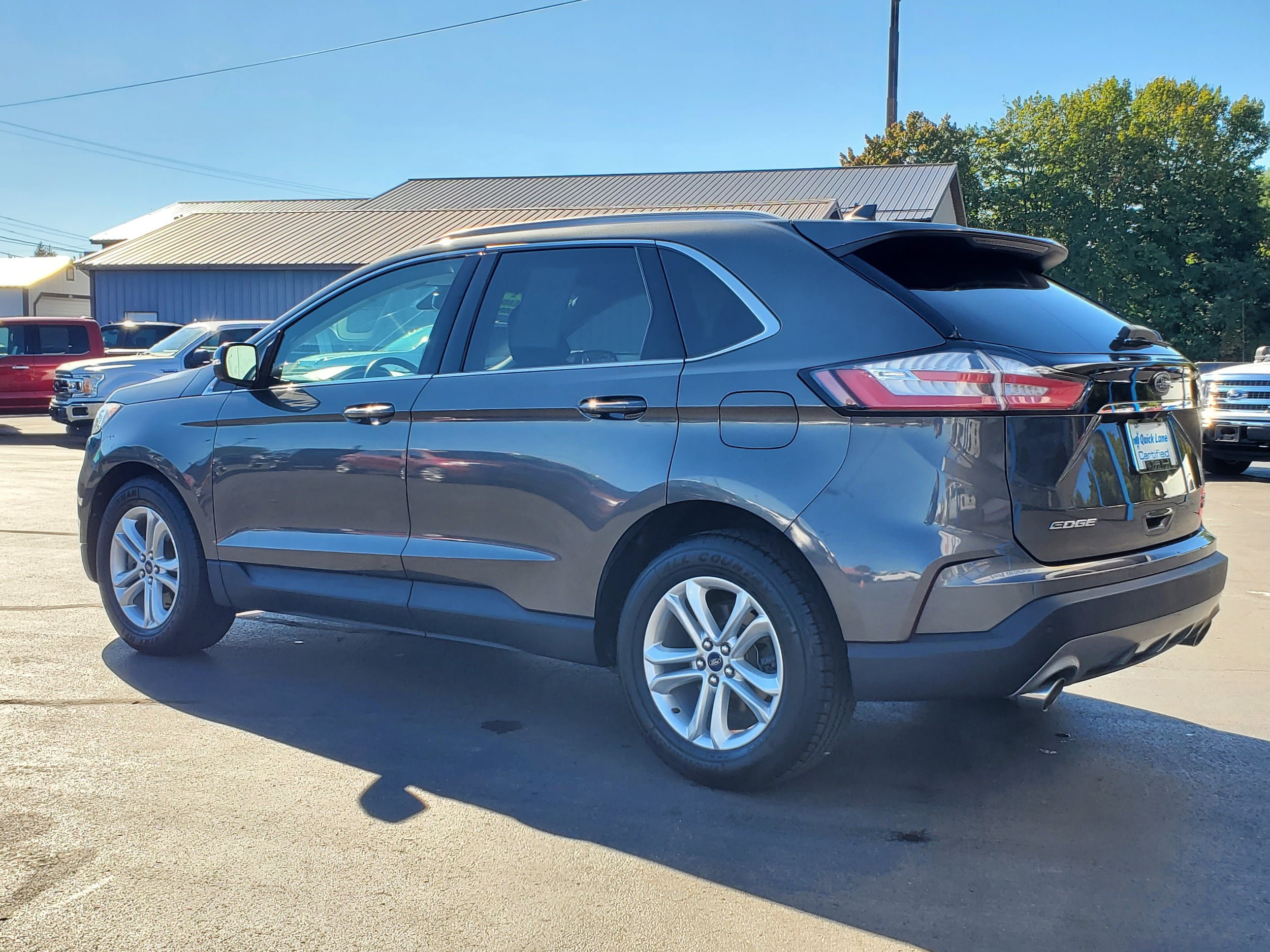 Used 2020 Ford Edge SEL AWD/4WD image 3