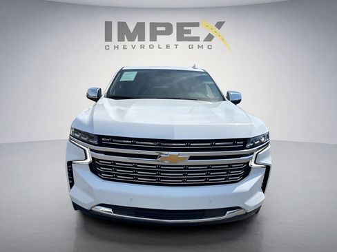 Used 2023 Chevrolet Suburban Premier RWD image 8