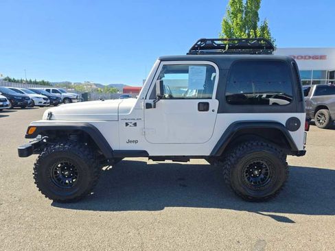 Used 2002 Jeep Wrangler X AWD/4WD image 2