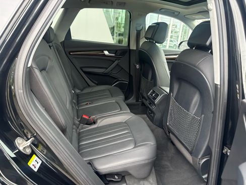Used 2019 Audi Q5 2.0T Premium Plus w/ Premium Plus Package AWD/4WD image 25