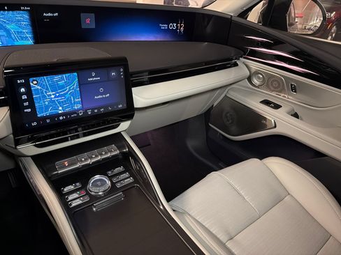 New 2026 Lincoln Nautilus Reserve AWD/4WD image 23