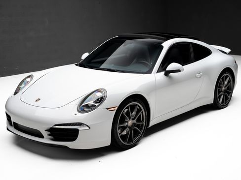 Used 2013 Porsche 911 Carrera RWD image 5