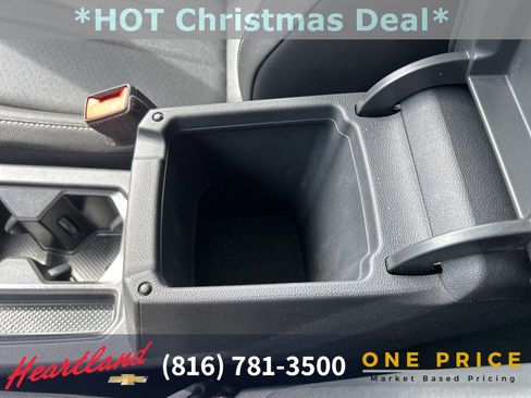 Used 2023 Volkswagen Tiguan SE image 40