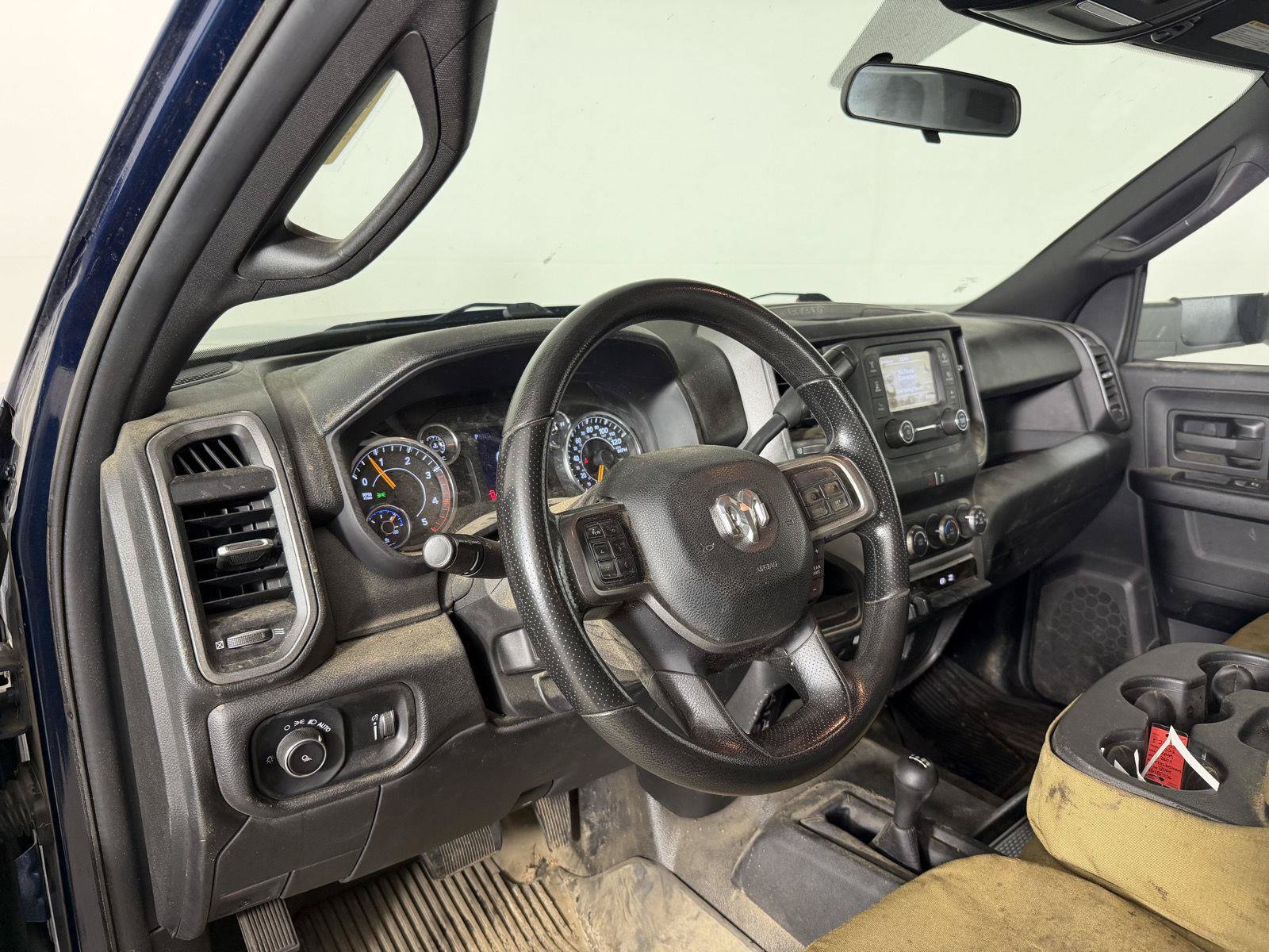 Used 2022 RAM 2500 Tradesman w/ Chrome Appearance Group AWD/4WD image 16