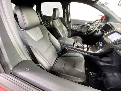 Used 2020 Ford Edge ST w/ Cold Weather Package AWD/4WD image 27