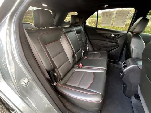 Used 2024 Chevrolet Equinox RS w/ RS Leather Package image 27