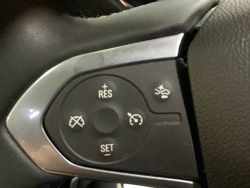 Used 2023 Chevrolet Traverse LT AWD/4WD image 30