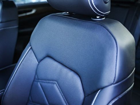 New 2026 Volkswagen Atlas SE image 38