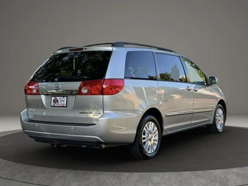 Used 2008 Toyota Sienna XLE AWD/4WD image 11