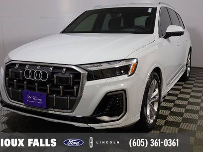 Used 2025 Audi Q7 3.0T Prestige