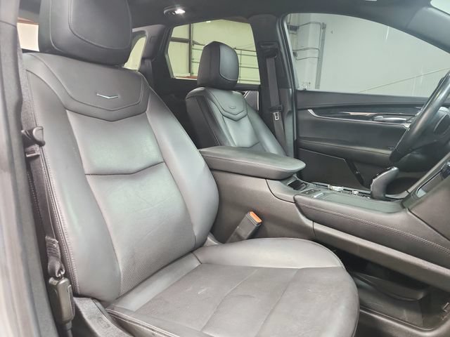 Used 2023 Cadillac XT5 Premium Luxury AWD/4WD image 39