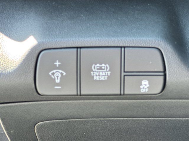 New 2026 Hyundai Elantra SEL FWD image 25