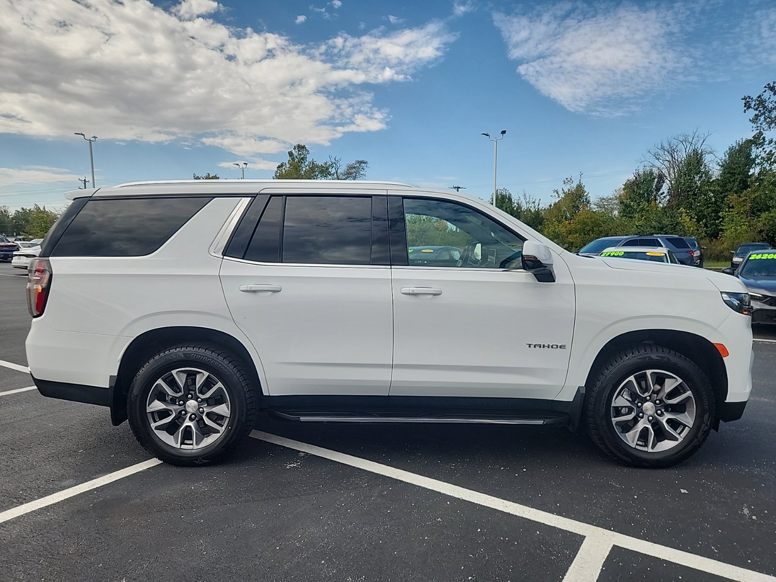 Used 2024 Chevrolet Tahoe LT w/ LT Signature Package AWD/4WD image 11